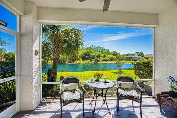Interior, Sun Room, Water