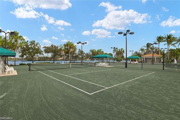Exterior, Tennis Courts