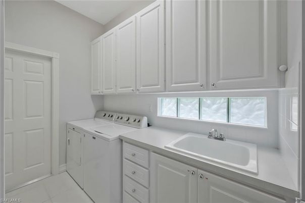 Interior, Washer