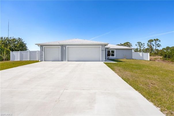 Attached, Backyard, Exterior, Facade, Ranch