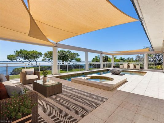 Exterior, Pool, Water