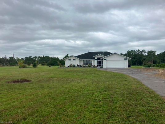 Backyard, Detached Garage, Exterior