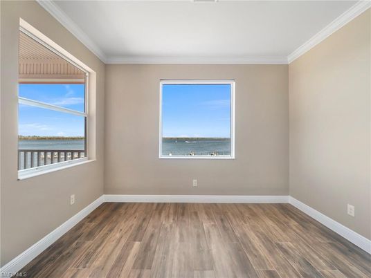 Empty room, Interior, Water, Wood Texture Flooring