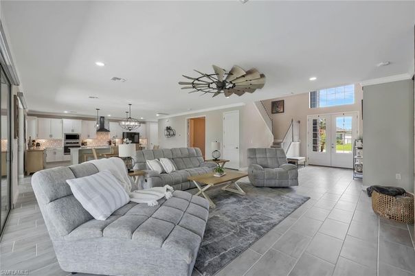 Interior, Kitchen, Living room, Pendant Lights, Recessed Lighting, Stainless Steel Appliances