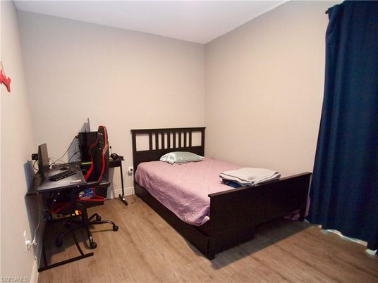 Bedroom, Home Office, Interior, Wood Texture Flooring