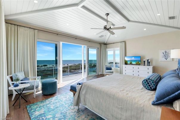 Bedroom, Interior, Recessed Lighting, Water, Wood Texture Flooring