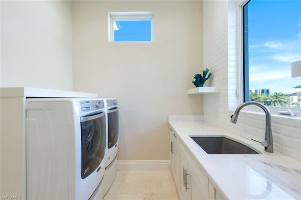 Interior, Washer