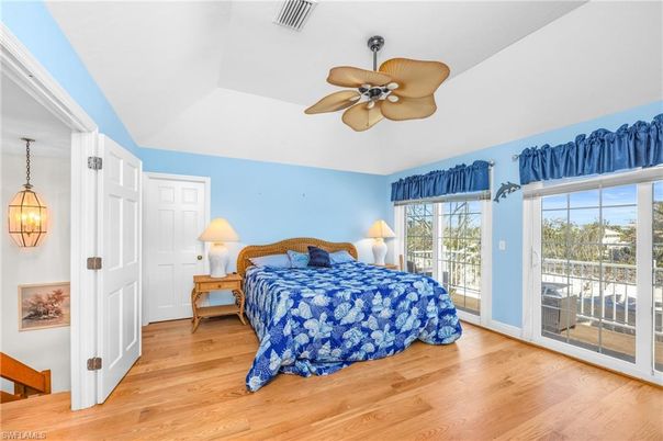 Bedroom, Interior, Pendant Lights, Wood Texture Flooring