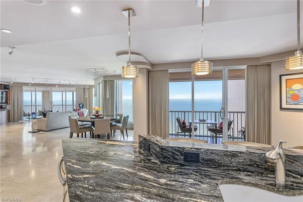 Dining room, Interior, Living room, Pendant Lights, Recessed Lighting, Water