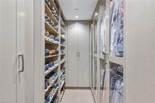 Interior, Recessed Lighting, Walk-in Closets