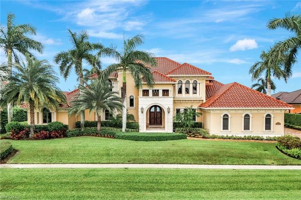 Backyard, Exterior, Facade, Mediterranean