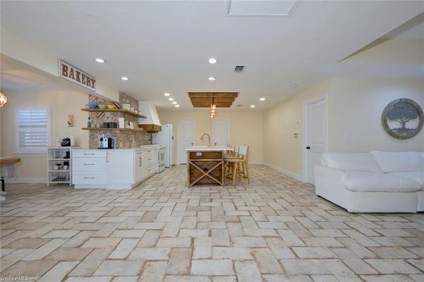 Dining room, Interior, Kitchen, Pendant Lights, Recessed Lighting