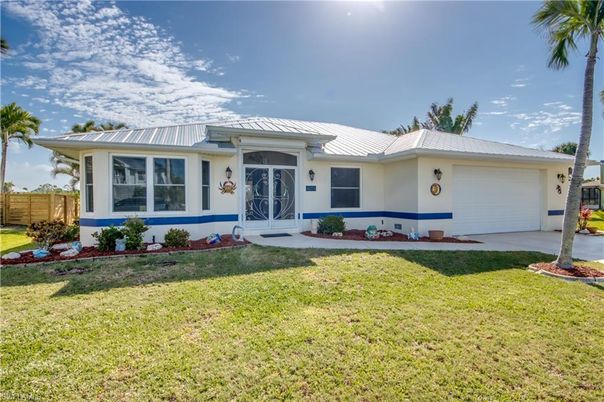 Attached, Backyard, Exterior, Facade, Ranch