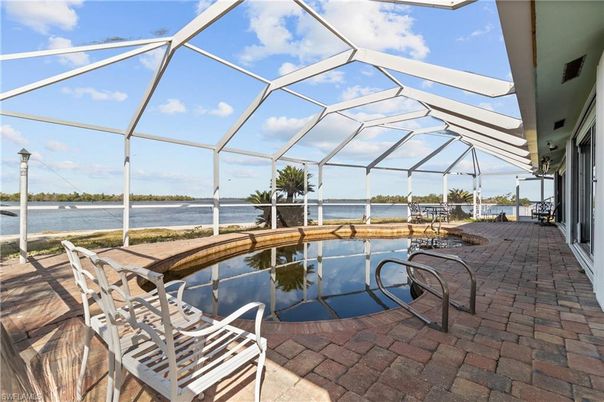 Glass Ceilings, Interior, Sun Room, Water