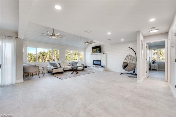 Fireplace, Interior, Living room, Recessed Lighting