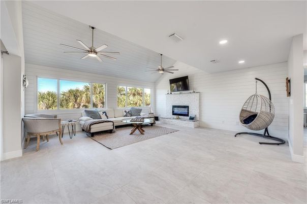 Fireplace, Interior, Living room, Recessed Lighting