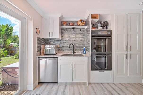 Interior, Kitchen, Stainless Steel Appliances, Wood Texture Flooring