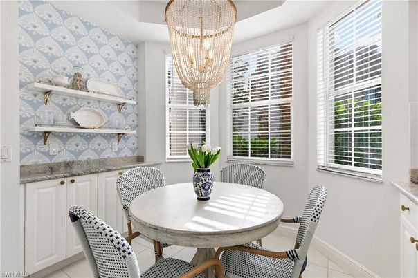 Chandelier, Dining room, Interior, Kitchen, Living room, Pendant Lights