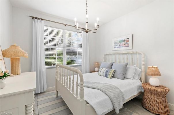 Bedroom, Chandelier, Interior, Pendant Lights, Wood Texture Flooring