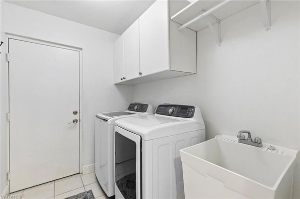 Interior, Washer