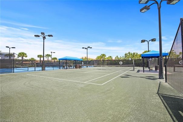 Exterior, Tennis Courts