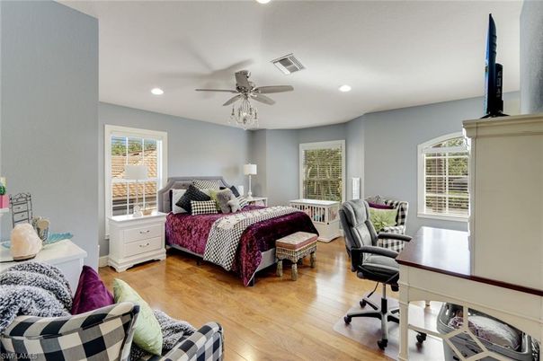 Bedroom, Home Office, Interior, Recessed Lighting, Wood Texture Flooring