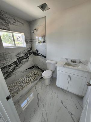 Bathroom, Interior, Marble, Marble Walls