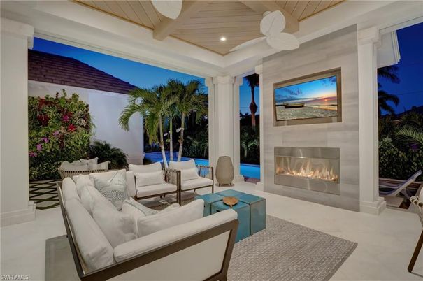 Fireplace, Interior, Living room, Recessed Lighting