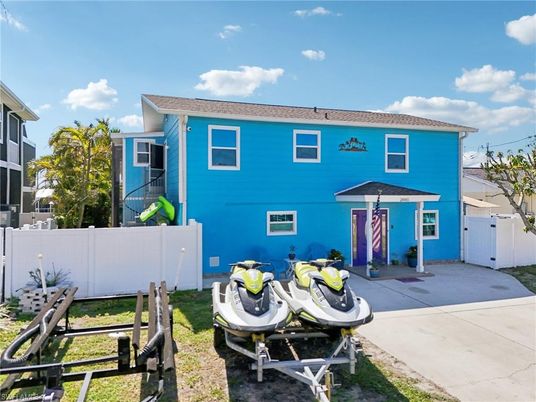 Backyard, Exterior, Playground