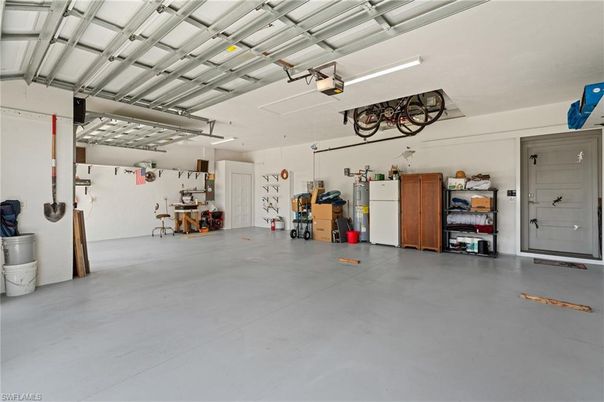 Garage, Interior