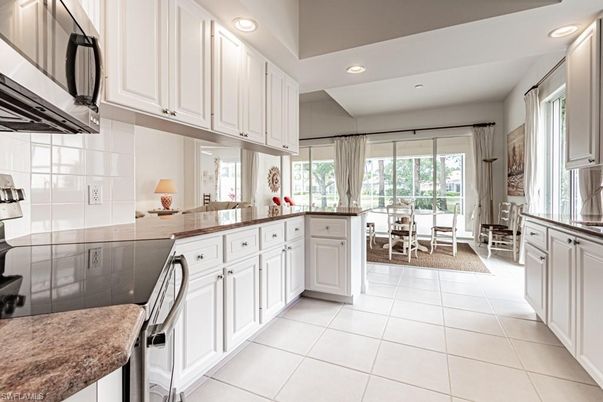 Dining room, Interior, Kitchen, Recessed Lighting
