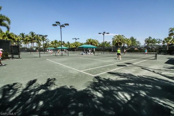 Exterior, Tennis Courts
