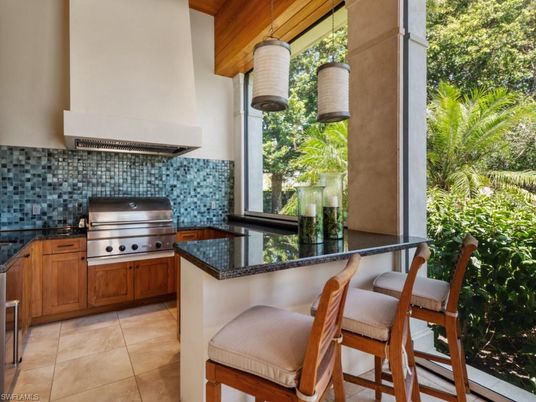 Interior, Kitchen, Pendant Lights, Stainless Steel Appliances