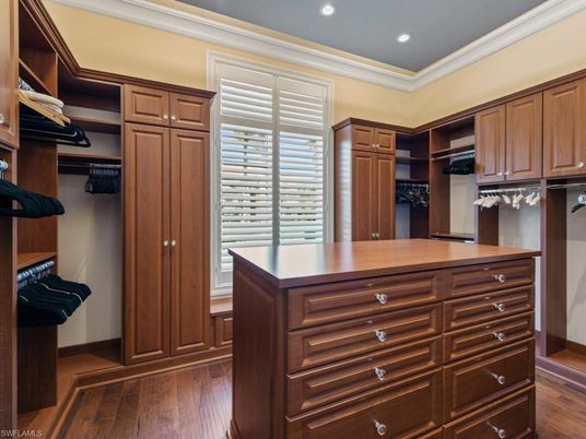 Interior, Recessed Lighting, Walk-in Closets, Wood Texture Flooring