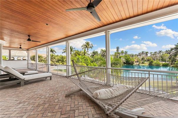 Interior, Sun Room, Water, Wooden Ceilings