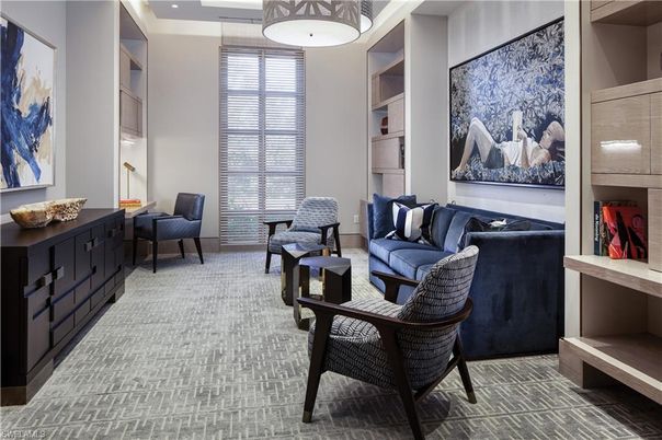 Interior, Living room, Pendant Lights, Recessed Lighting