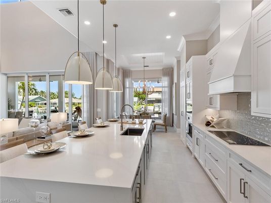 Interior, Kitchen, Living room, Pendant Lights, Recessed Lighting, Stainless Steel Appliances