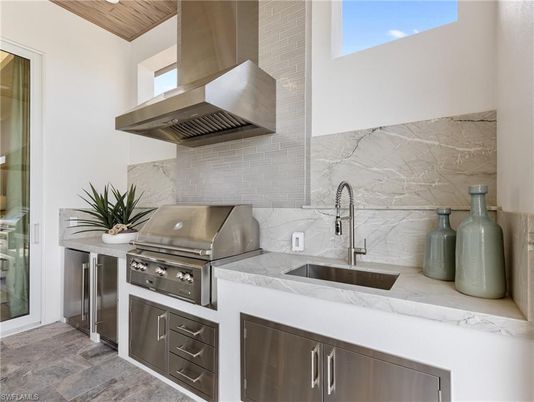 Interior, Kitchen, Stainless Steel Appliances