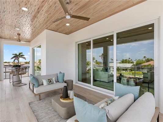 Interior, Living room, Recessed Lighting, Wooden Ceilings, Wood Texture Flooring