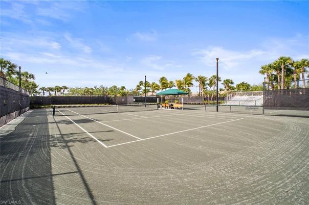 Exterior, Tennis Courts