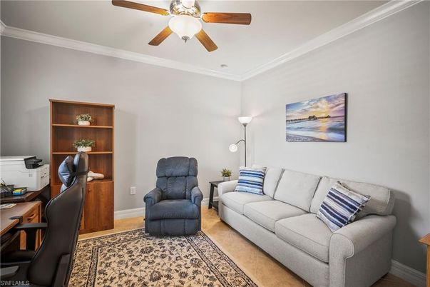 Home Office, Interior