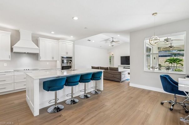 Interior, Kitchen, Living room, Pendant Lights, Recessed Lighting, Wood Texture Flooring
