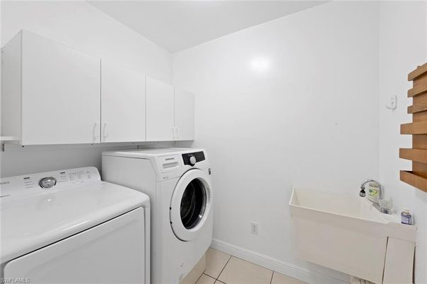 Interior, Washer