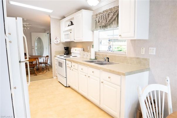 Dining room, Interior, Kitchen