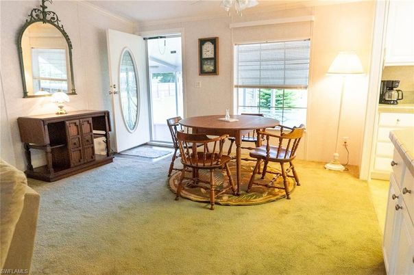 Dining room, Interior