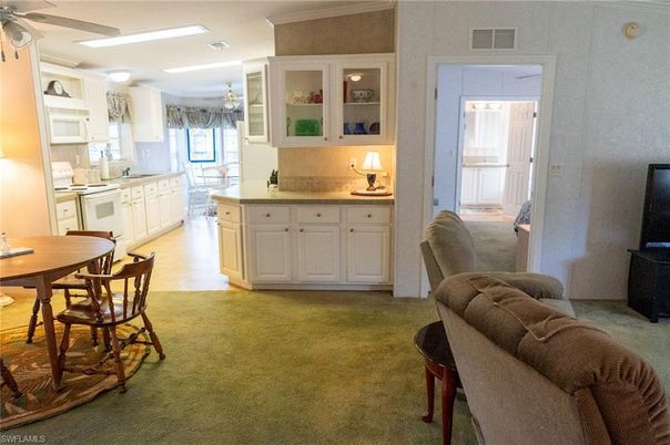 Dining room, Interior, Kitchen, Recessed Lighting