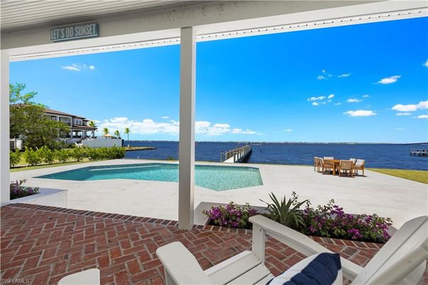 Exterior, Lake, Pool, Water