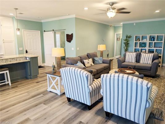 Interior, Living room, Pendant Lights, Recessed Lighting, Wood Texture Flooring