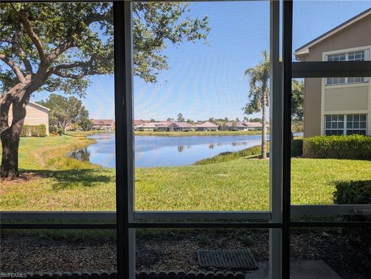 Exterior, Lake