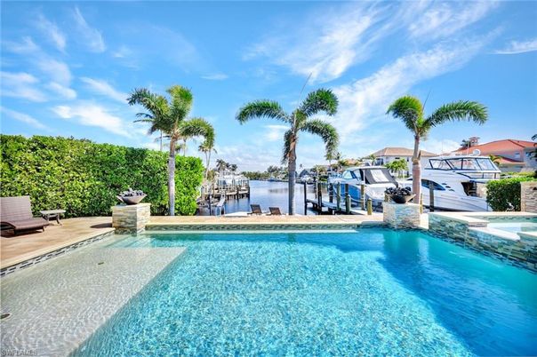 Exterior, Lake, Pool, Water